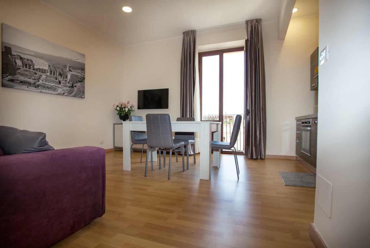 דירות טאורמינה Casa Orchidea Azzurra מראה חיצוני תמונה